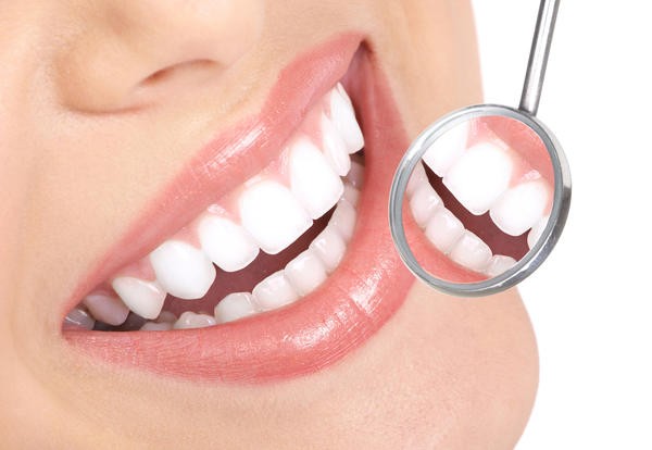 اسباب تصبغ الاسنان و طرق العلاج