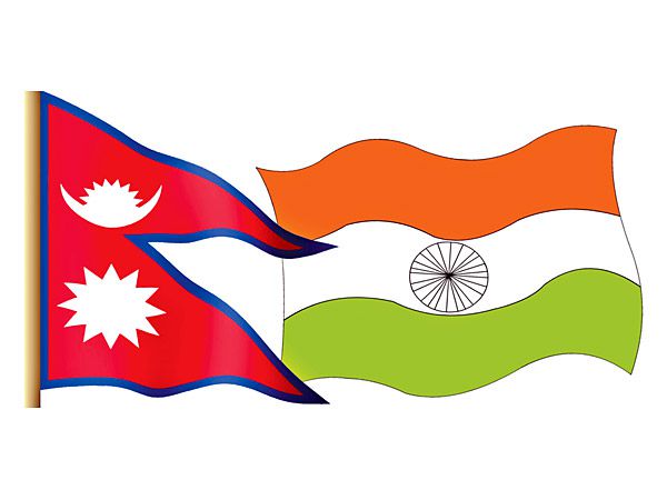 الفرق بين الهند ونيبال