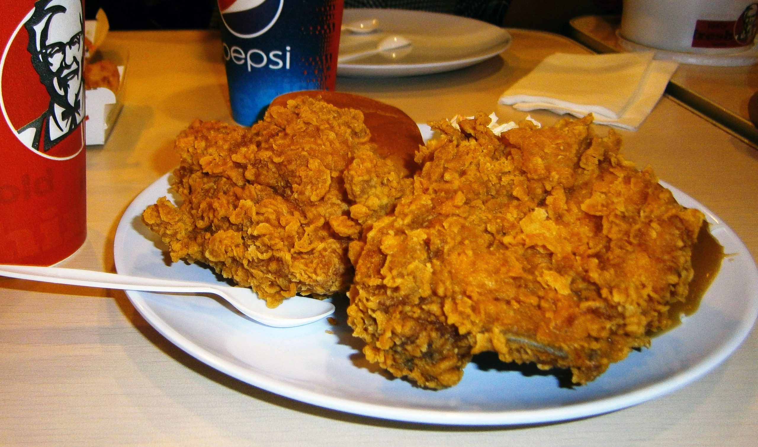 حقائق و أسرار سلسلة مطاعم كنتاكي KFC