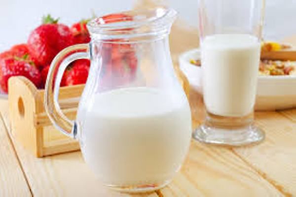دراسة أمريكية ” الحليب كامل الدسم ” يحميك من السكري