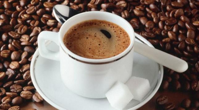 دراسة طبية سويدية حديثة شرب القهوة يقلص حجم الثدي