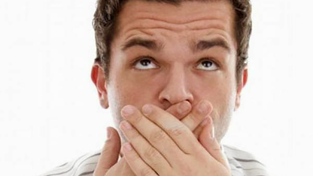 رائحة الفم الكريهه مؤشر لمشاكل صحية أكثر خطورة