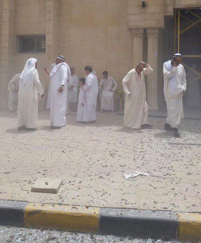 مشاهد من أحداث تفجير مسجد الإمام الصادق