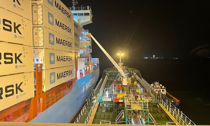 ميناء شرق بورسعيد يشهد أول خدمة تموين سفن بالميثانول الأخضر في إفريقيا والشرق الأوسط