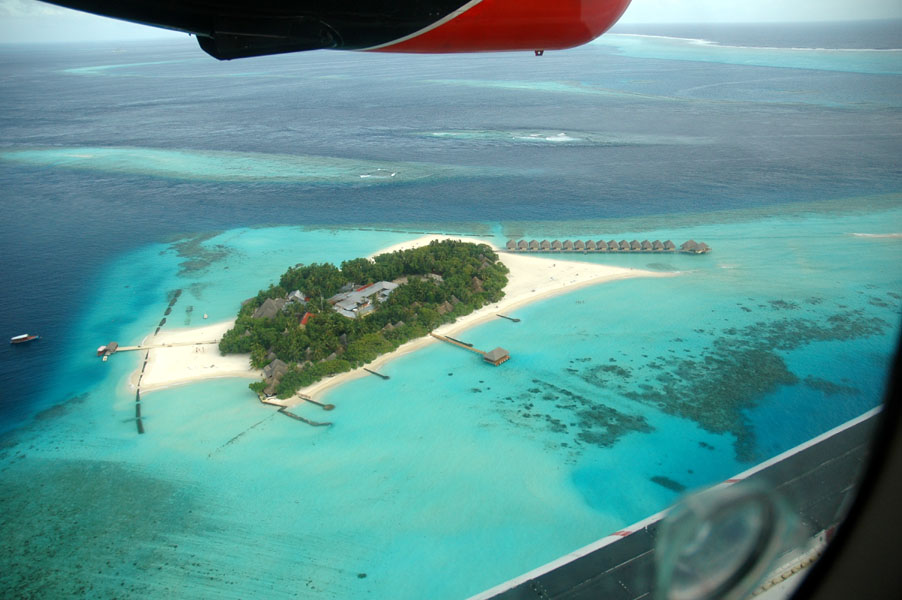 لماذا سميت جزر المالديف بهذا الاسم ؟