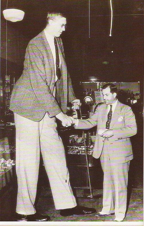 اطول رجل في العالم