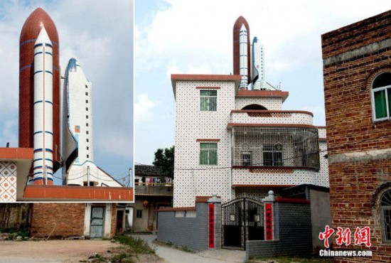 مزارع صيني يبني مكوك فضائي طبق الأصل على قمة منزله