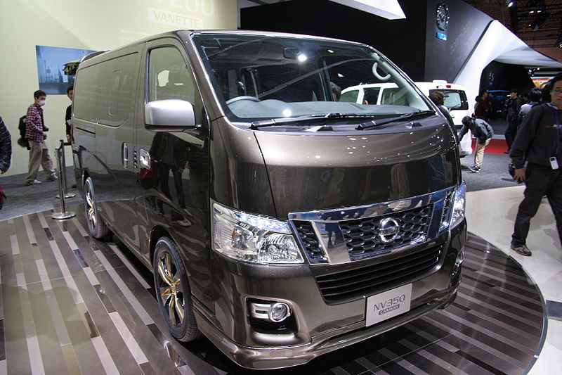 صور و اسعار باص نيسان 2014 – Bus Nissan NV350