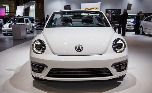 صور و اسعار فولكس فاجن بيتل 2014 Volkswagen Beetle